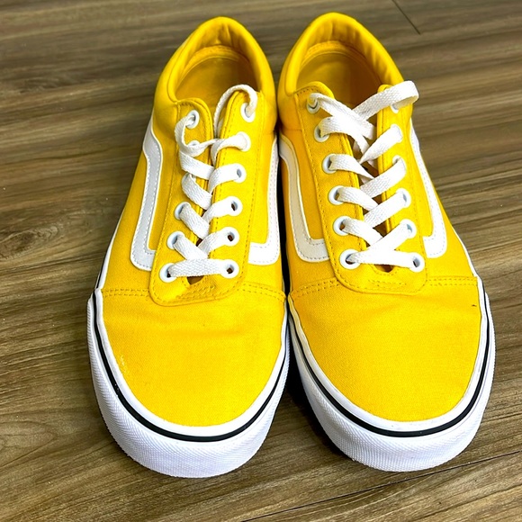 Vans Shoes - Vans Old Skool sneakers in yellow